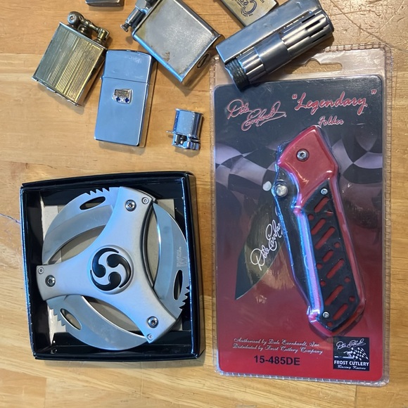 9 piece lot of vintage lighters + 2 free items - Picture 11 of 11